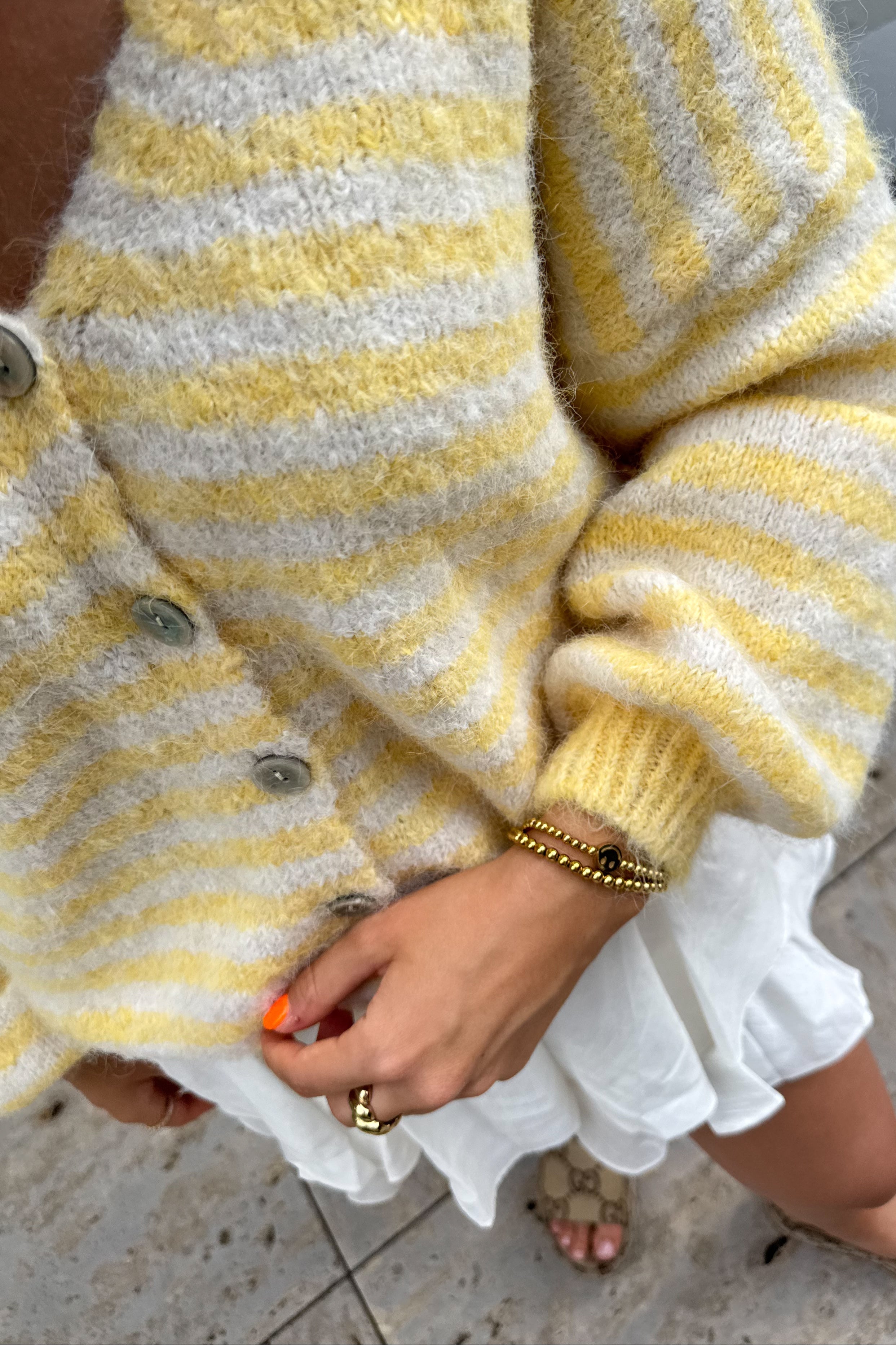 Stickad kofta med Candy Cloud-motiv