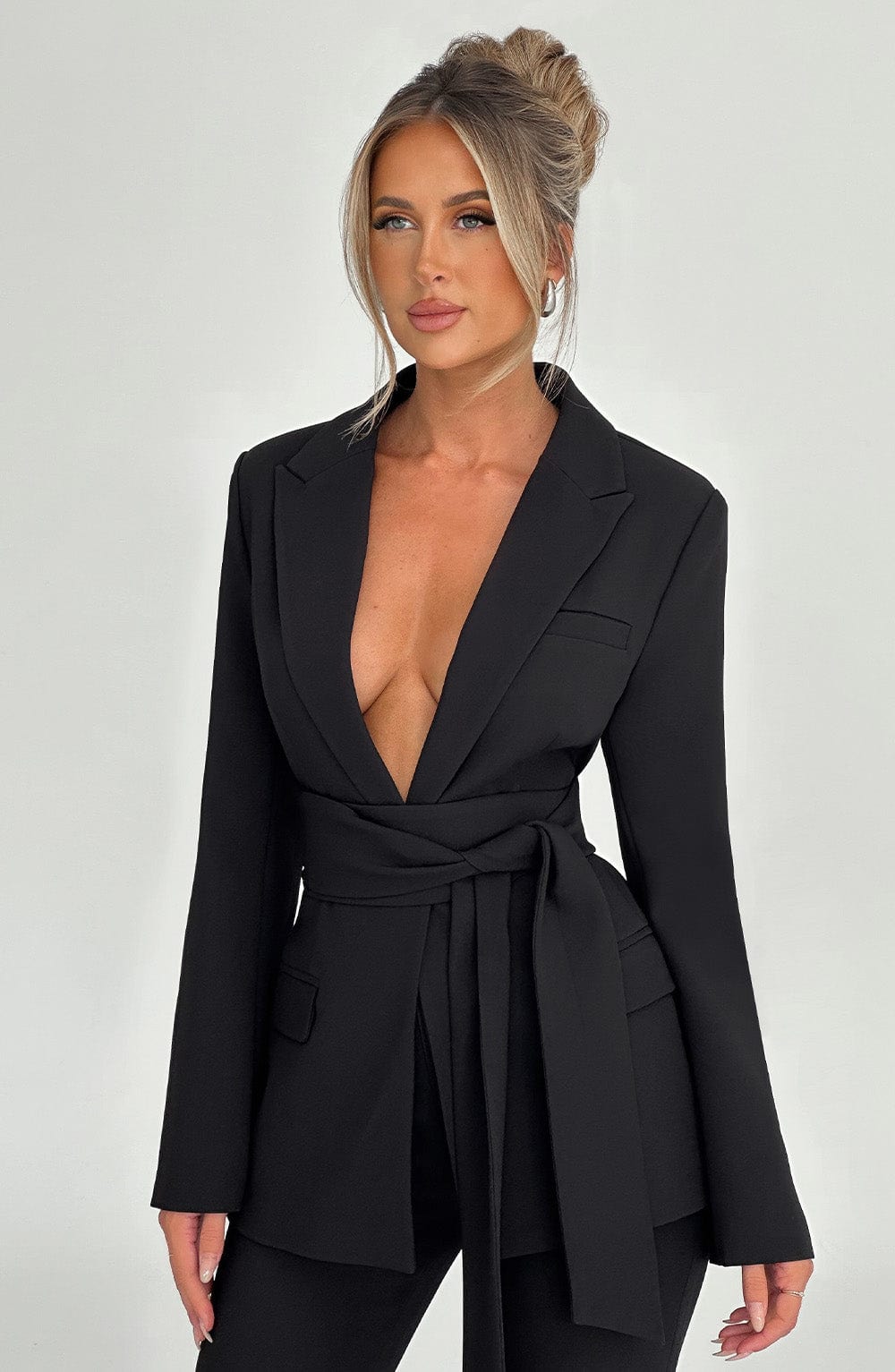 Hazel Kostymkavaj - Svart